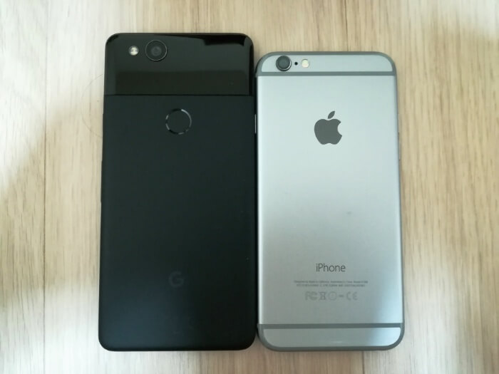 Pixel 2とiPhone 6の大きさ比較