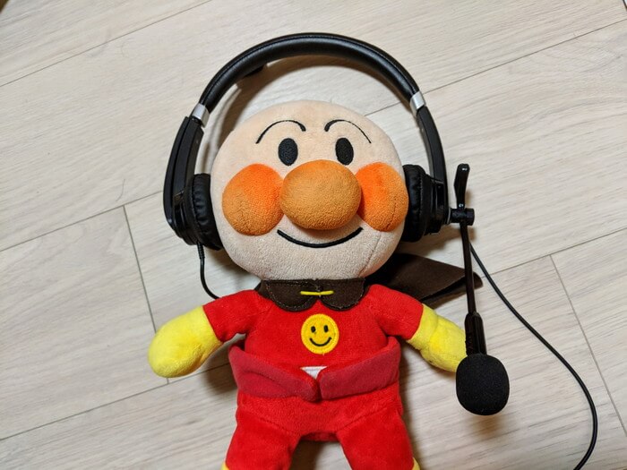 ModMic5をアンパンマンのぬいぐるみに装着したところ