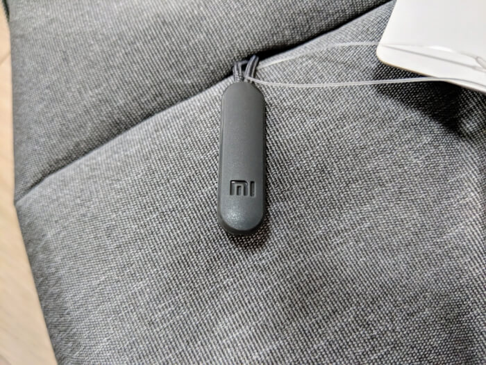 Xiaomiスリングバッグのファスナーのデザイン