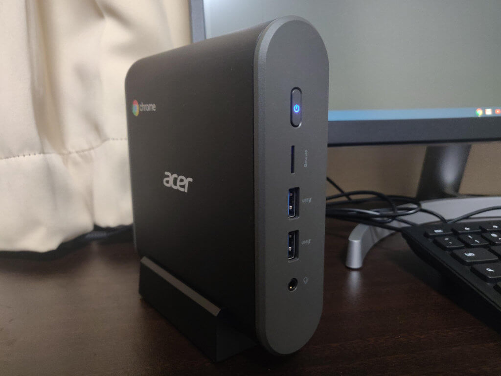 Acer Chromebox CXI3の前面