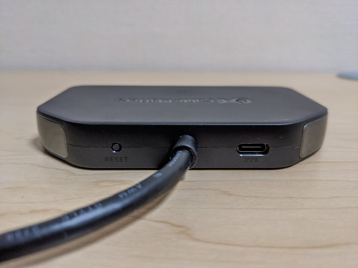 Cable Matters USB-C MSTハブ 201265 入力ポート構成 USB-Cの給電ポート リセットボタン