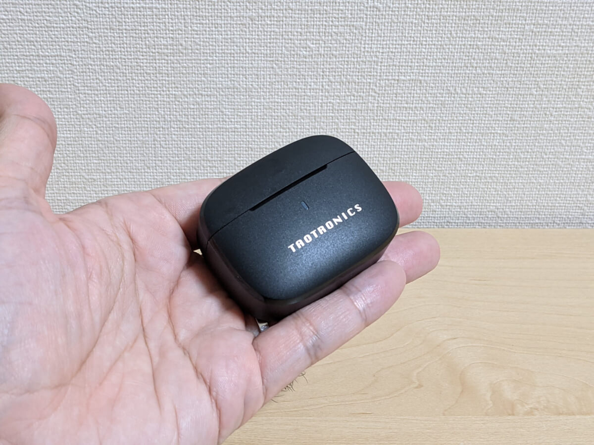 TaoTronics SoundLiberty 97 ケース 大きさ 重さ 手で持ってみたところ