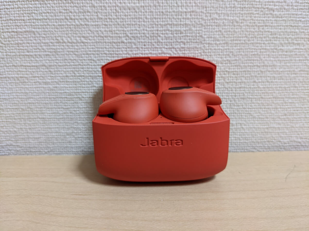 SpinFit CP360 Jabra Elite Active 65t 押し込まずに収納した状態