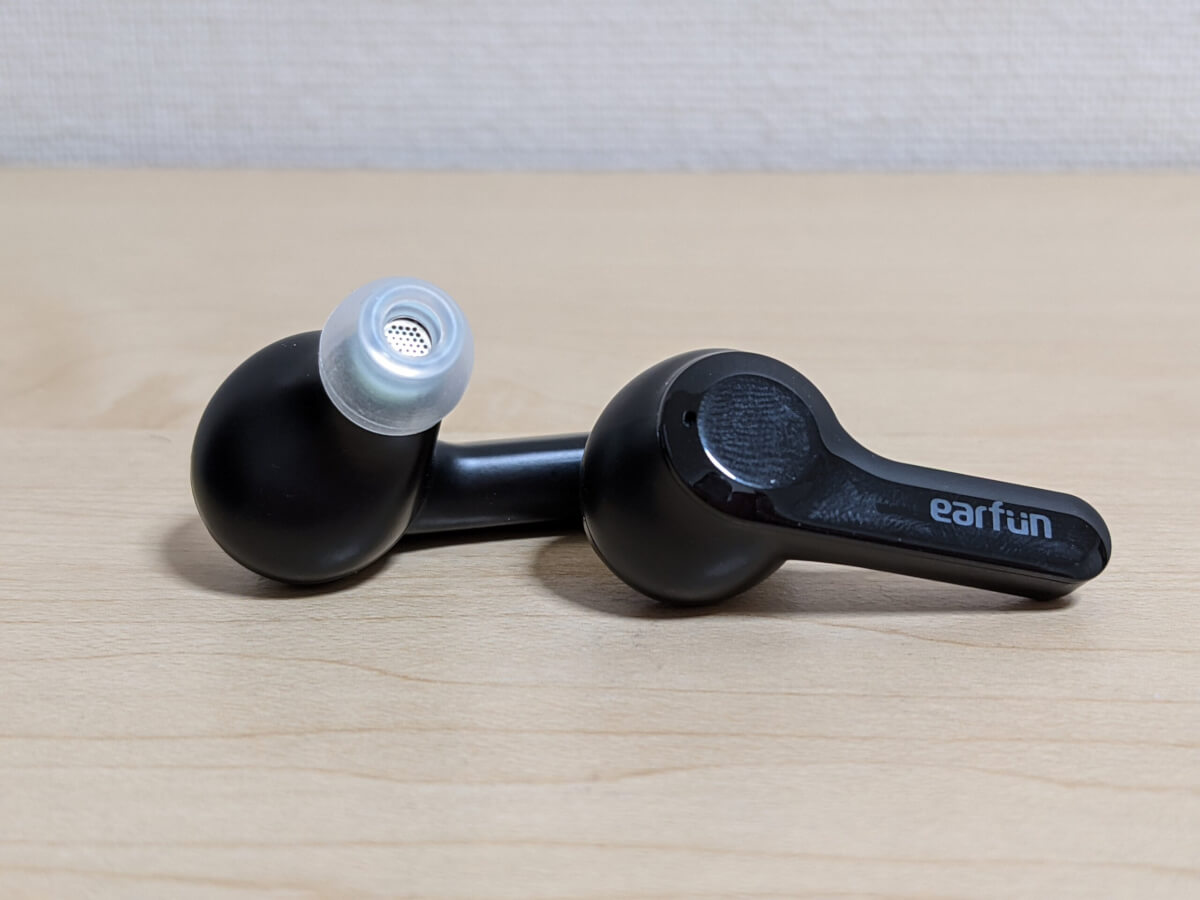 EarFun AirにSpinFit CP360を装着した様子