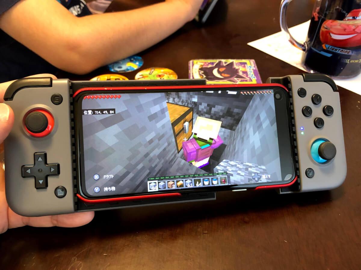 GameSir X2 Bluetooth マイクラで遊んでいる様子