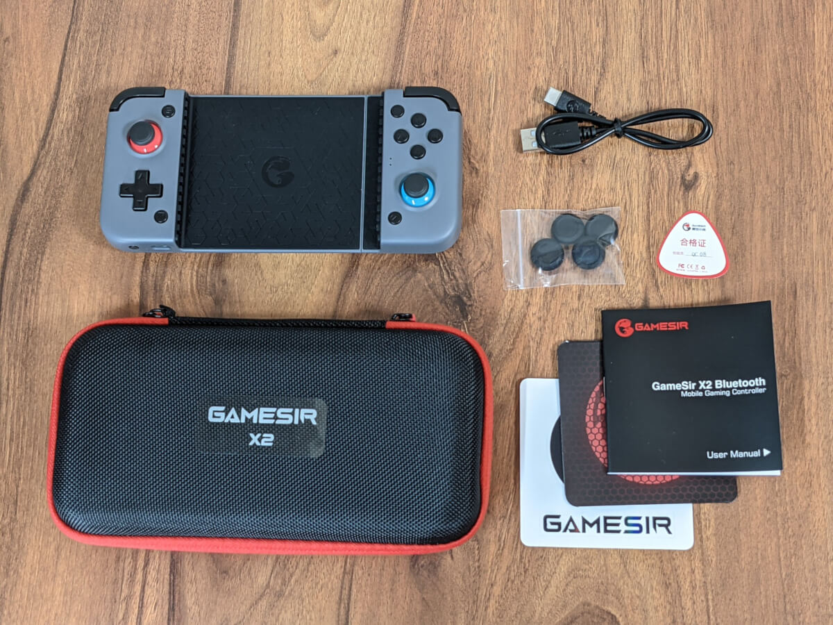 GameSir X2 Bluetooth 本体と付属品