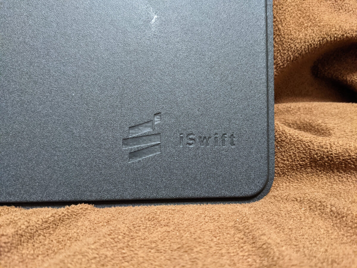 iSWIFT Pi Max 外観 表面 質感 ロゴ