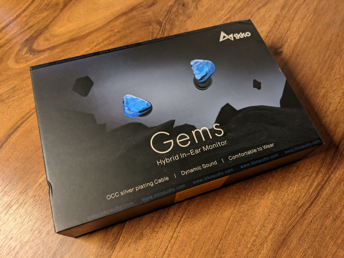 ikko Audio Gems OH1S 開封の様子 化粧箱の中の外箱