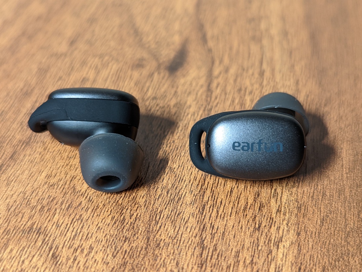 EarFun Free Pro 2 完全ワイヤレスイヤホン レビュー 本体の外観