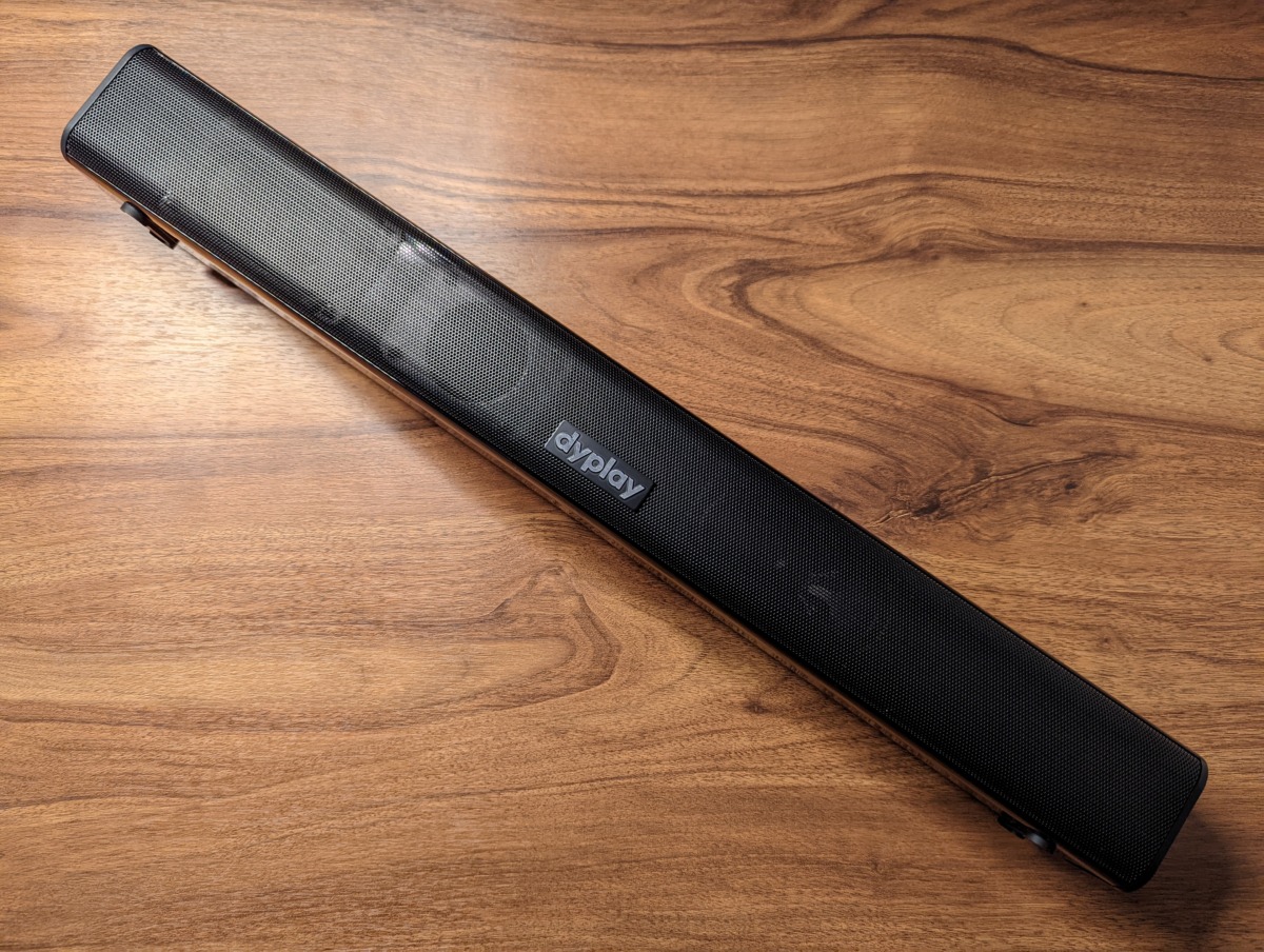 dyplay SoundBar サウンドバーYT1702Cレビュー 前面 全体像