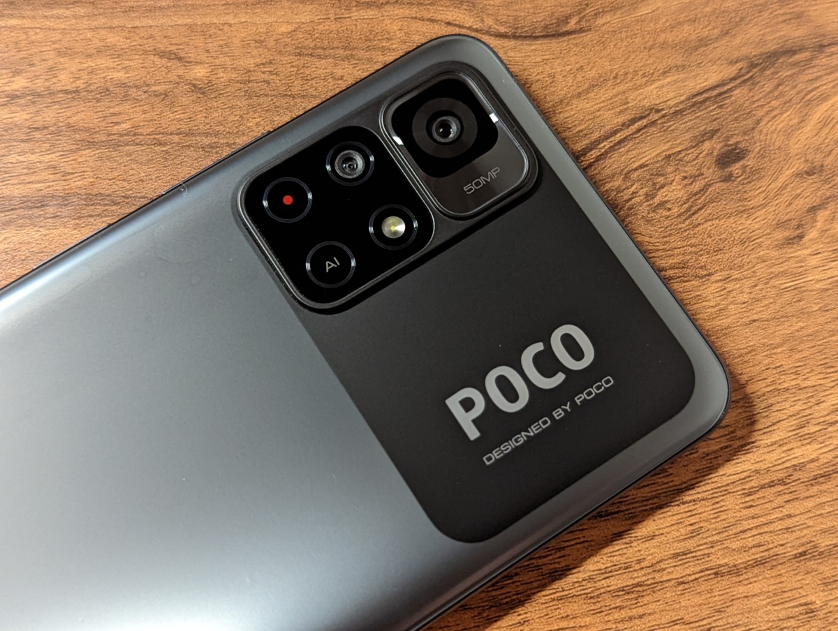 Xiaomi POCO M4 Pro 5G レビュー 背面 カメラ付近