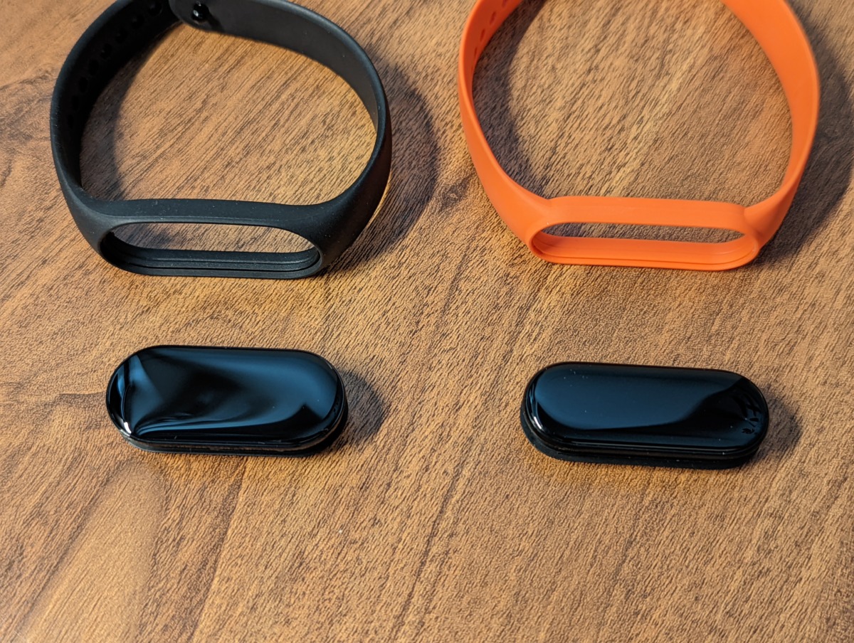 Xiaomi Smart Band Mi band 7 レビュー Mi Band 6とのペブル部分の大きさ比較