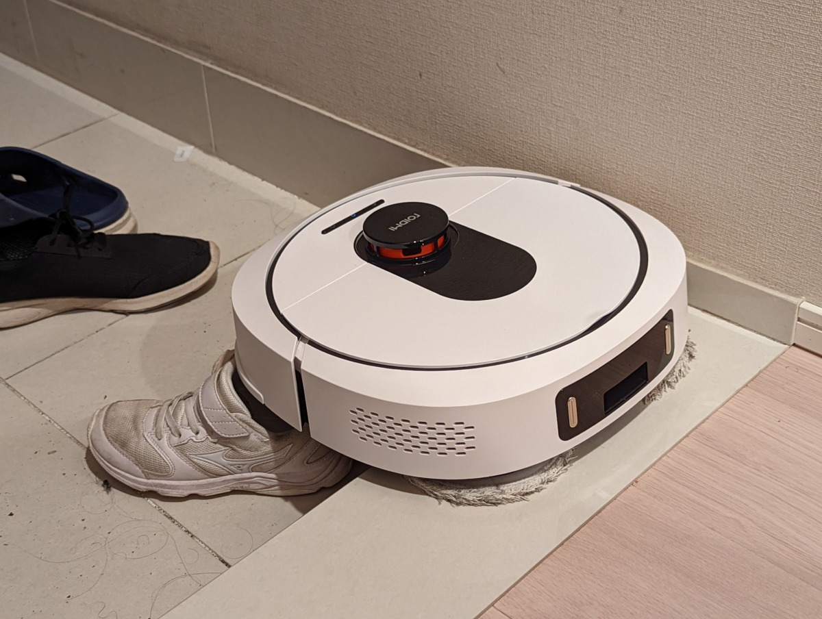 ROIDMI EVA ロボット掃除機 モップ自動洗浄 レビュー 靴を床と勘違いして動けなくなる