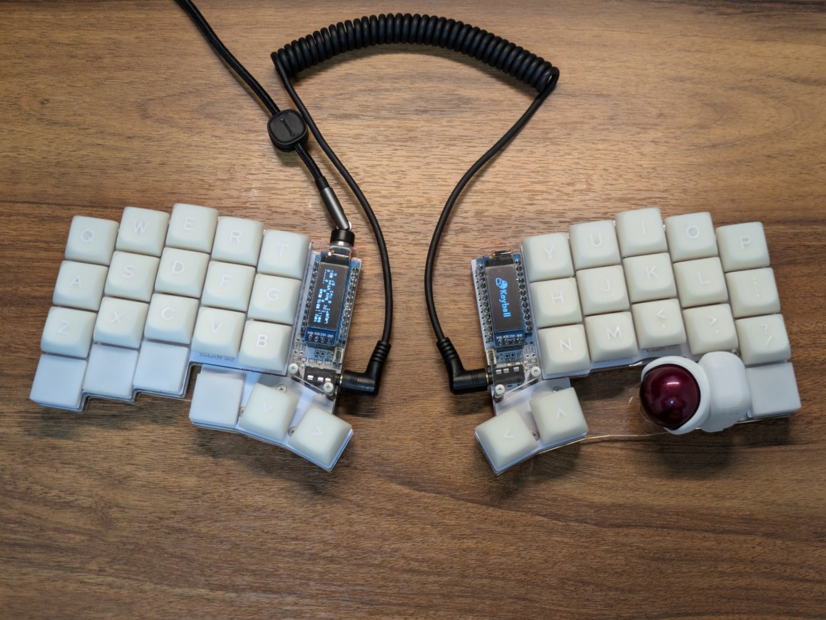 XVXプロファイル ほぼ無刻印 JADEキーキャップ 装着例