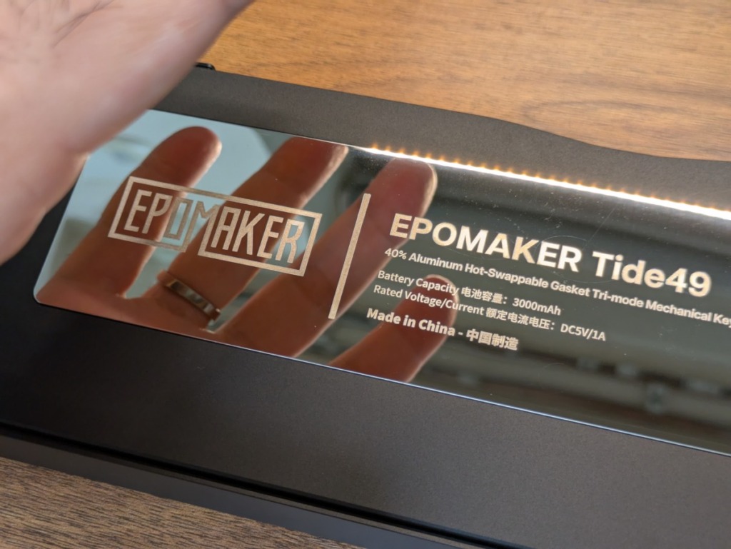 EPOMAKER Tide49レビュー 底面のデザイン 鏡面仕上げ