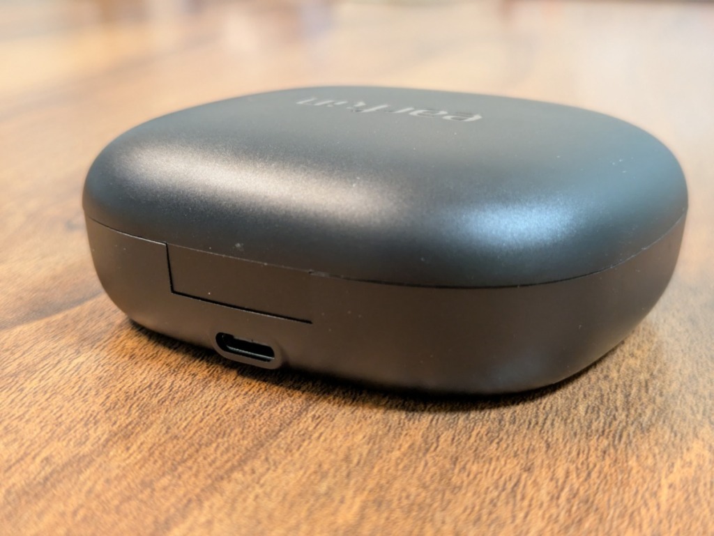 EarFun OpenJumpレビュー ケース 背面